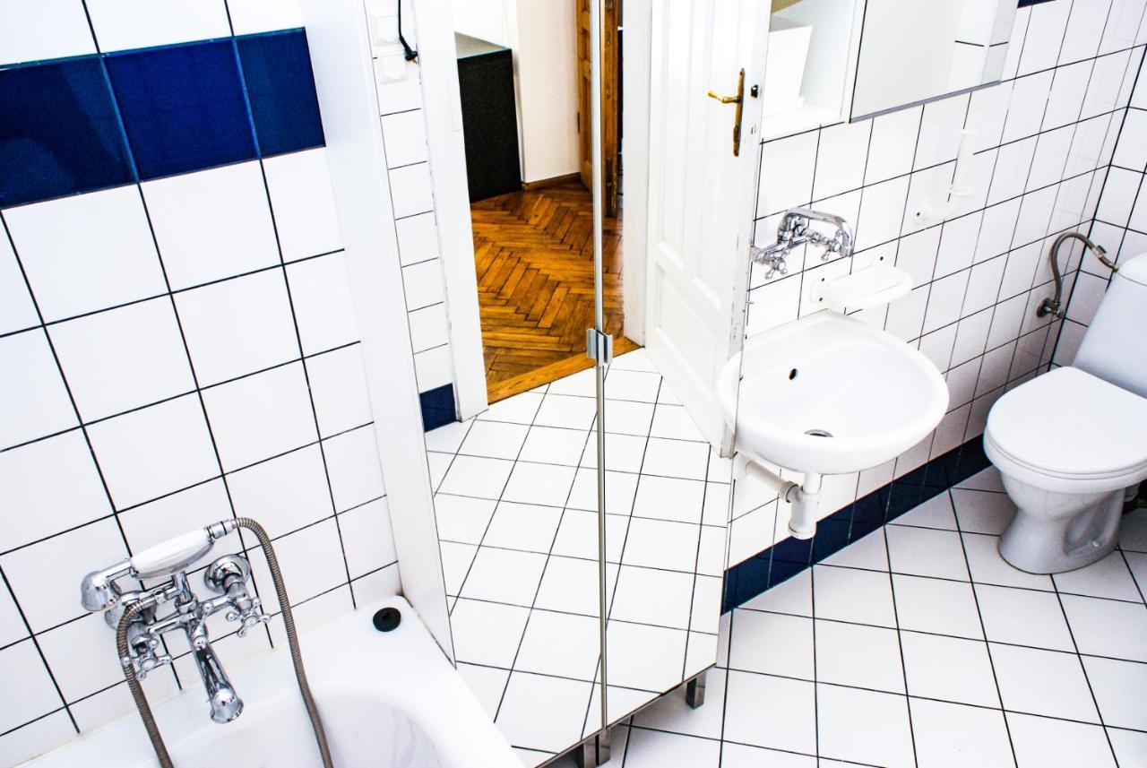 Large And Cozy Apartment 60 M2, Cracow Old Town 크라쿠프 외부 사진